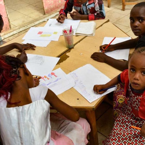 1385084_408677259259454_932857554_